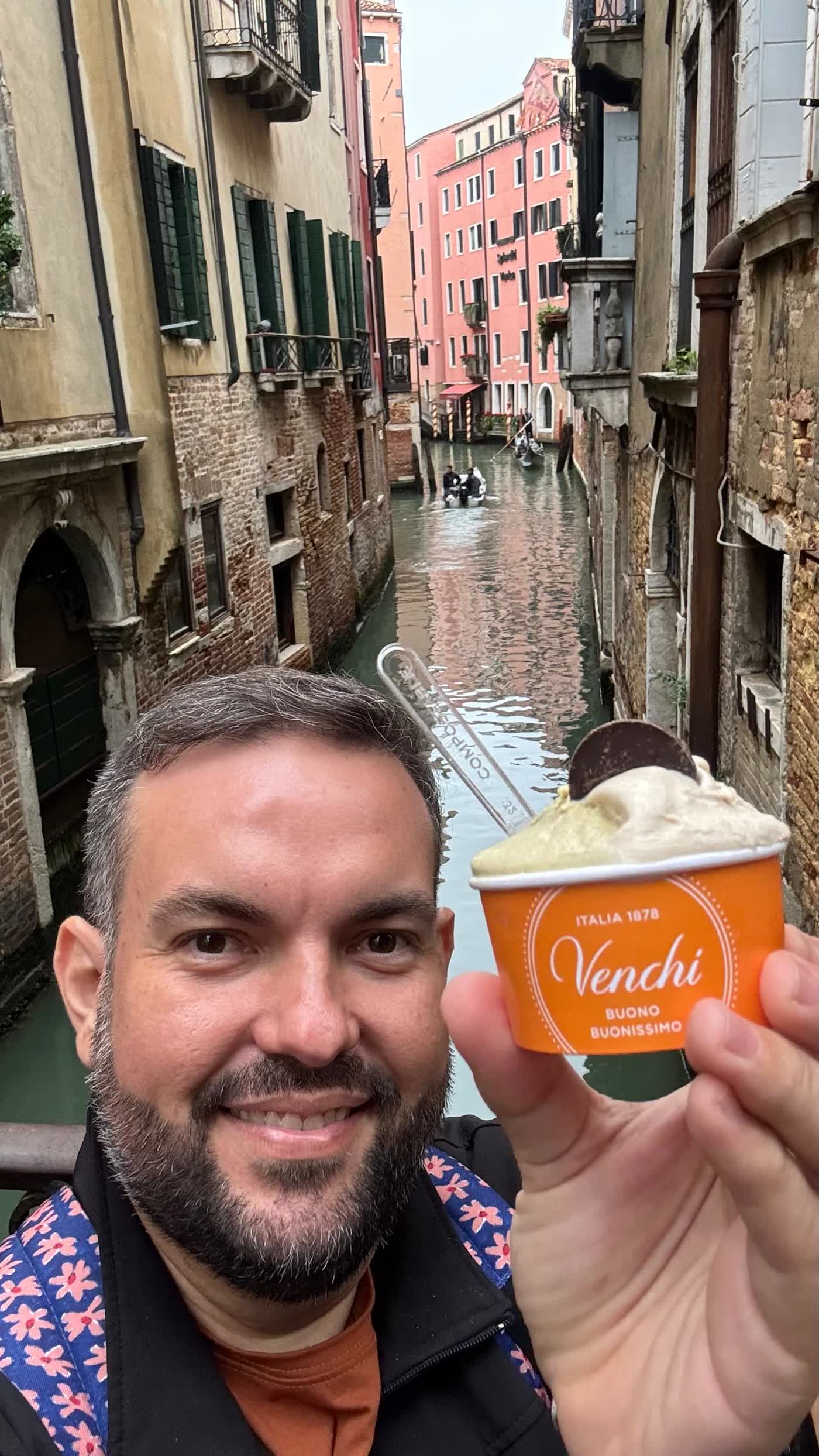 Veneza · Pelos canais, com gelato Venchi