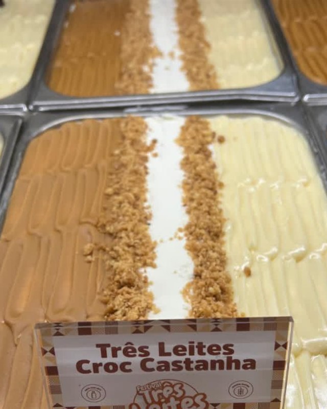 Gelato de TRÊS LEITES CROC CASTANHA